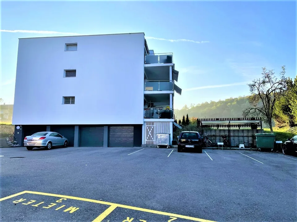 PRIX DÉTAILLÉ - APPARTEMENT MODERNE 3.5 PIÈCES DANS UN QUARTIER RÉSIDENTIEL CALME