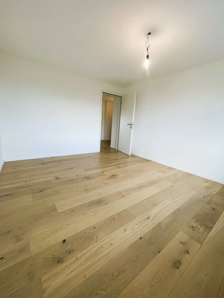 PRIX DÉTAILLÉ - APPARTEMENT MODERNE 3.5 PIÈCES DANS UN QUARTIER RÉSIDENTIEL CALME