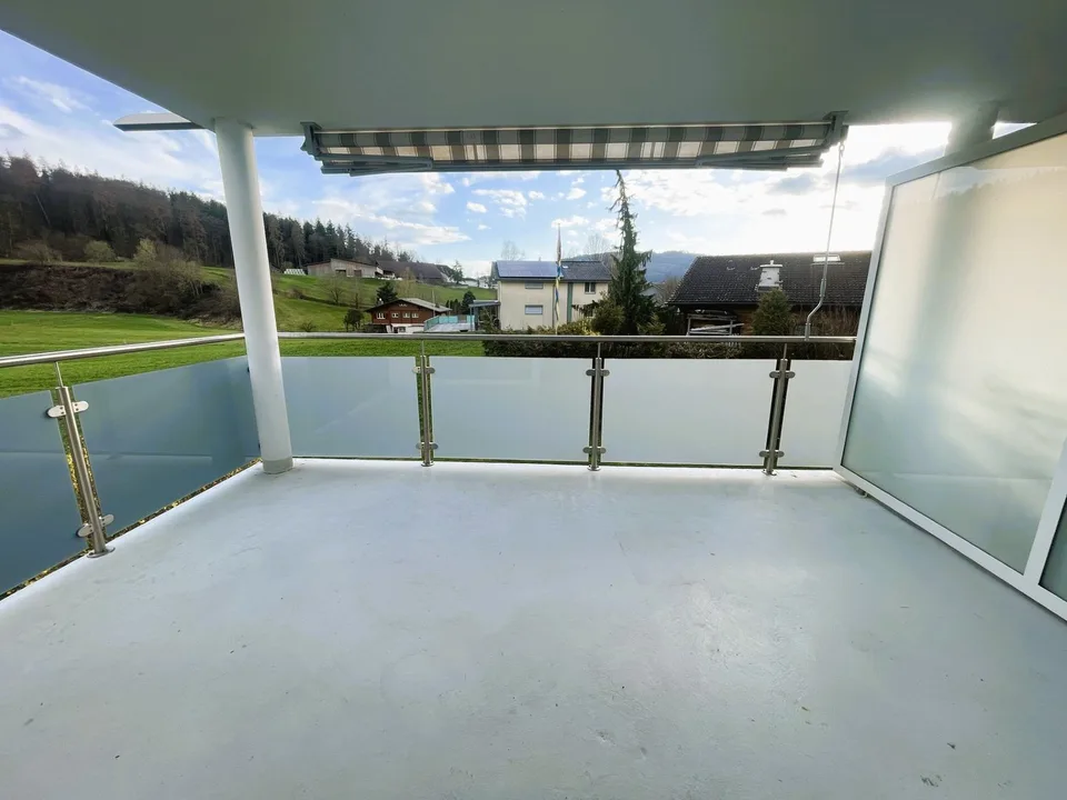 PRIX DÉTAILLÉ - APPARTEMENT MODERNE 3.5 PIÈCES DANS UN QUARTIER RÉSIDENTIEL CALME