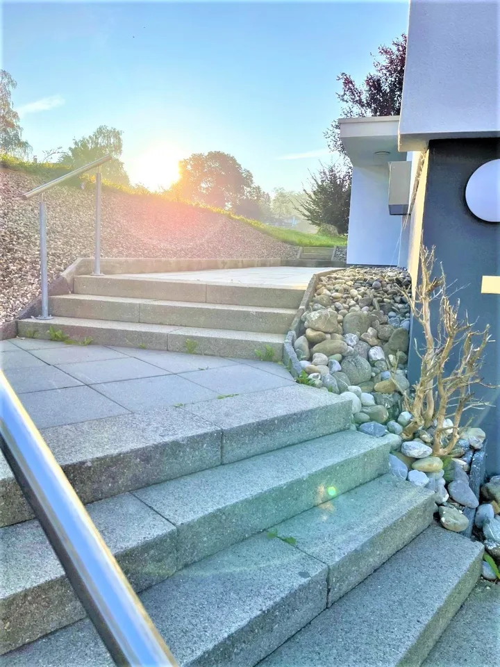 PRIX DÉTAILLÉ - APPARTEMENT MODERNE 3.5 PIÈCES DANS UN QUARTIER RÉSIDENTIEL CALME