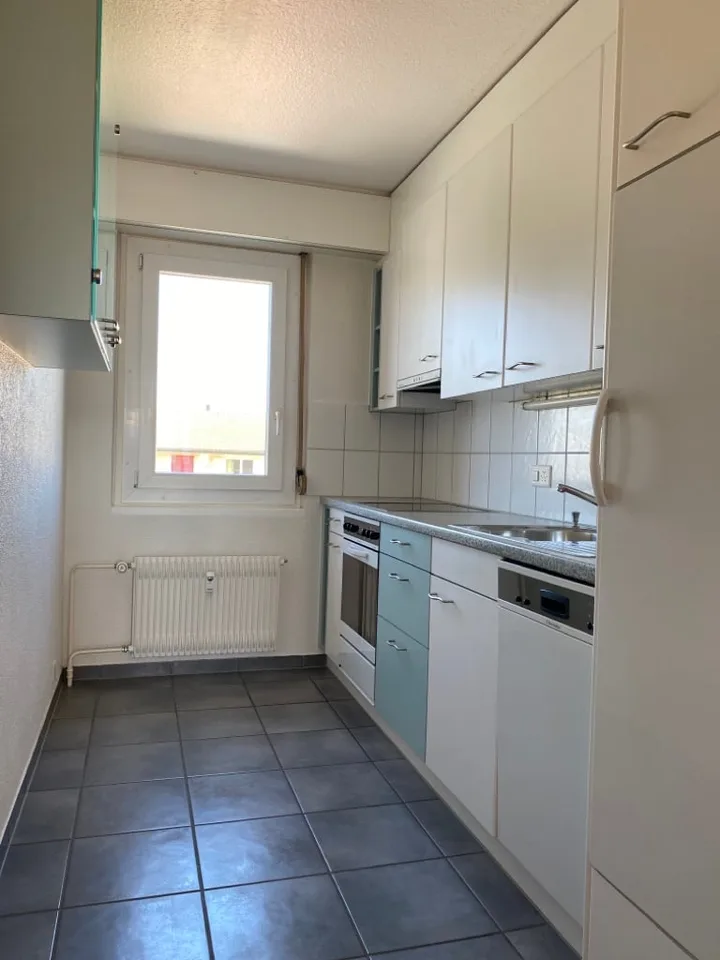 3.5 room apartment with balcony / 3rd floor WITHOUT elevator