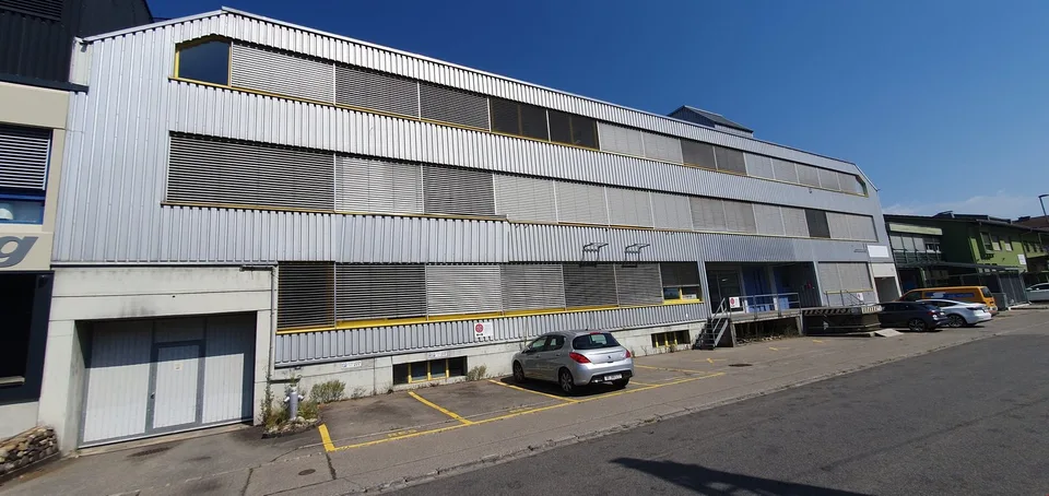 Produktionsfläche von total 145 m2 (2 Räume)