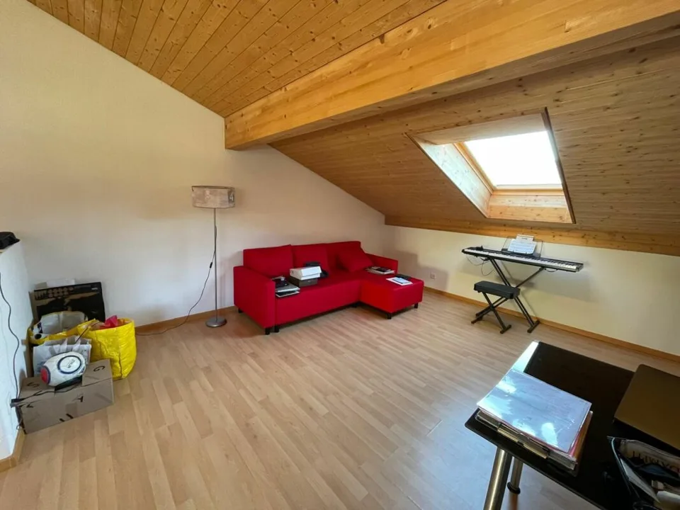 5.5 Zimmer Doppeleinfamilienhaus mit 2 EHP Inklusiv