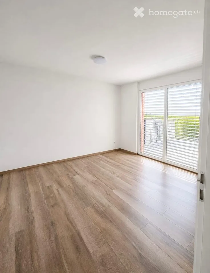 Moderne 3.5-Zimmer-Attikawohnung in Winterthur-Wülflingen – Foto 2 von 11