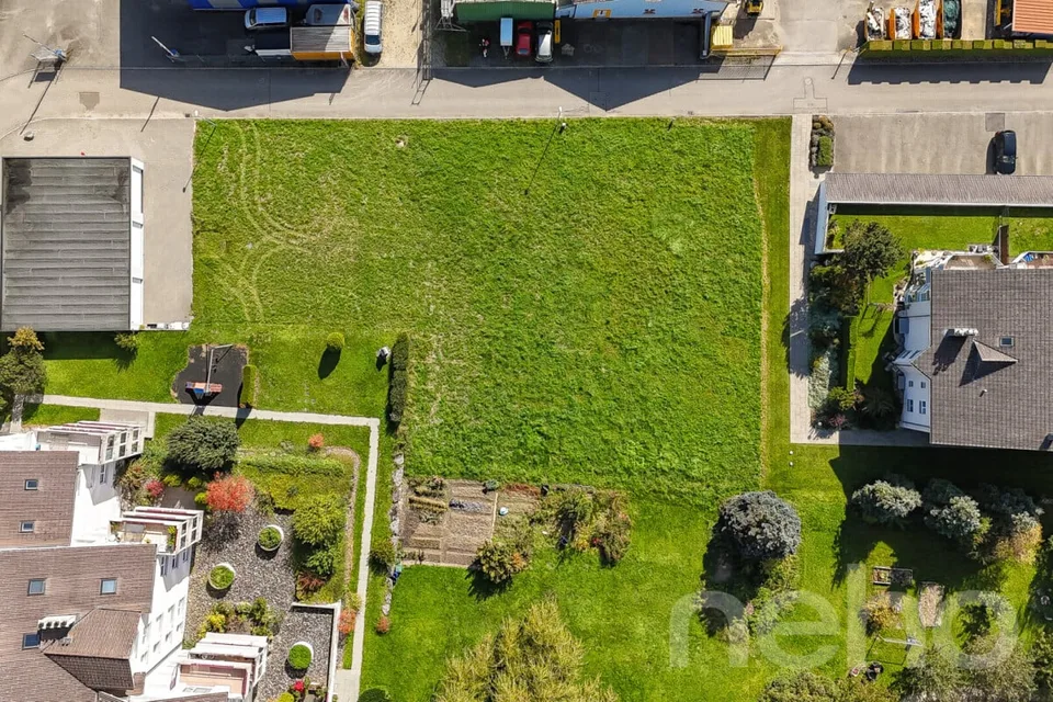 Ideales Grundstück für Mietshaus ? Genehmigung vorhanden