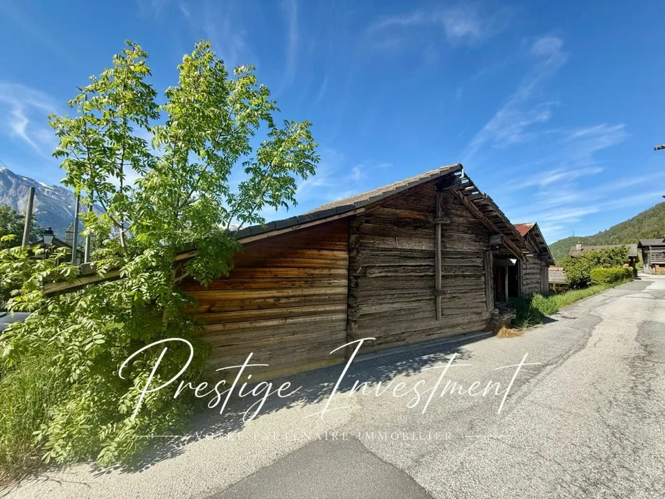 BAUGRUND MIT SCHEUNE UND PFERDESTALL ZUM RENOVIEREN NENDAZ