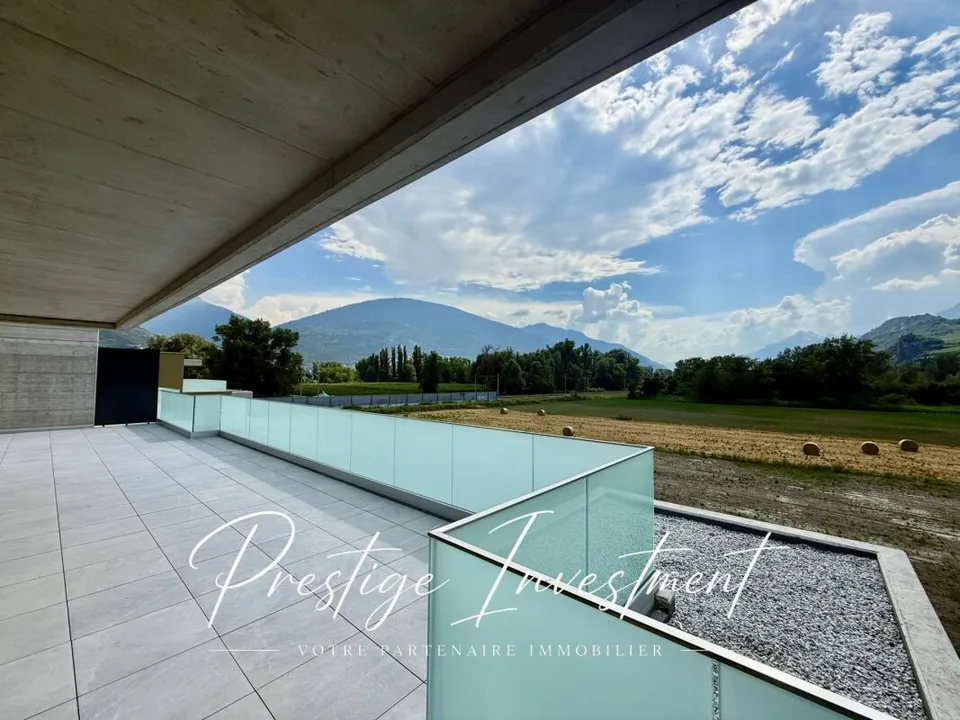 ATTIQUE 4.5 PCES & 172 M2 - UVRIER