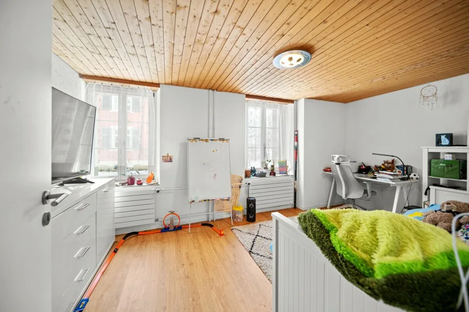 Renovated 3.5-room apartment with garden share near the Thur