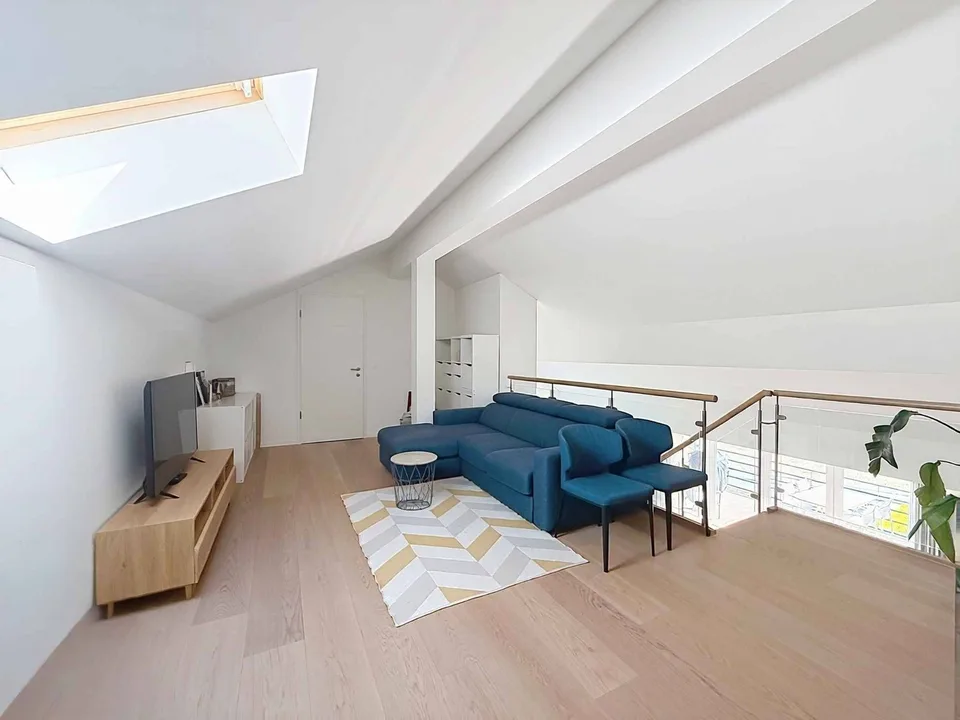 EXKLUSIVITÄT - Geräumige und helle 4,5-Zimmer-Wohnung + Galerie