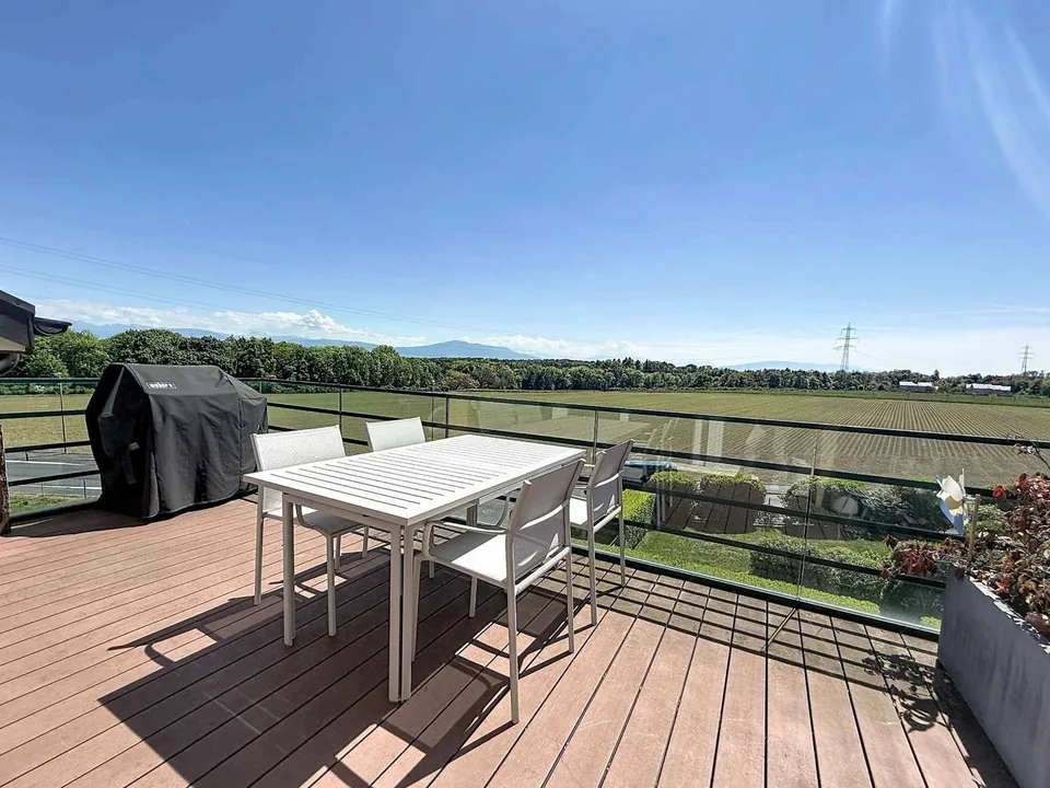 EXKLUSIVITÄT - Geräumige und helle 4,5-Zimmer-Wohnung + Galerie