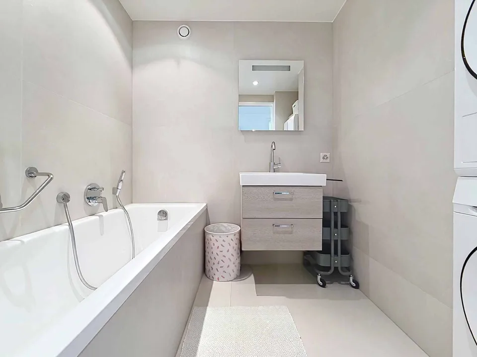 EXKLUSIVITÄT - Geräumige und helle 4,5-Zimmer-Wohnung + Galerie
