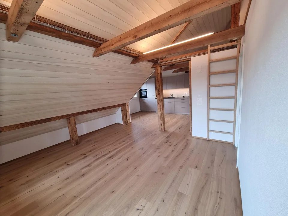 Wohnen in stilvoller Dachwohnung!