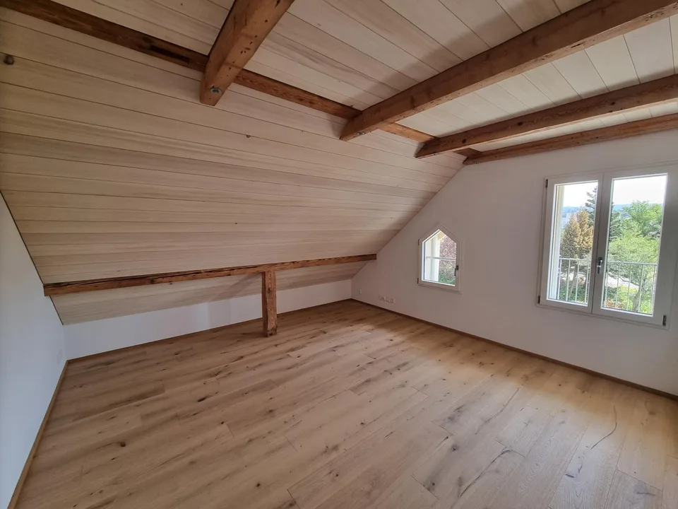 Wohnen in stilvoller Dachwohnung!