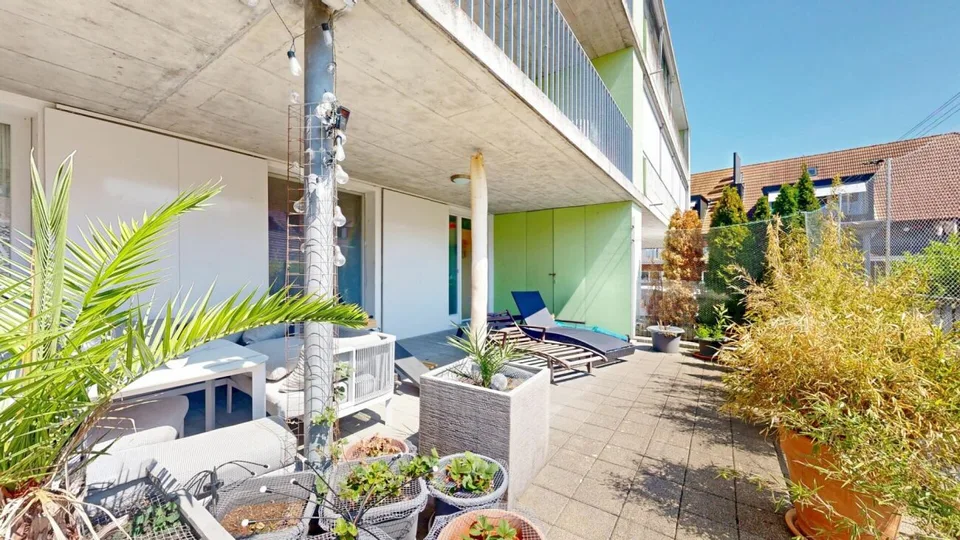 Moderne Wohnung mit Atelier in Neuenegg