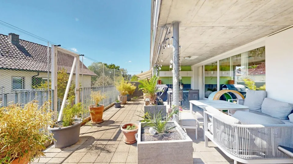Moderne Wohnung mit Atelier in Neuenegg