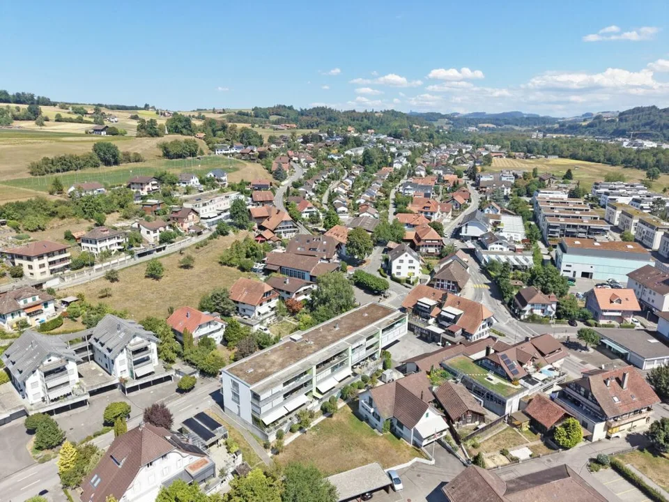Moderne Wohnung mit Atelier in Neuenegg