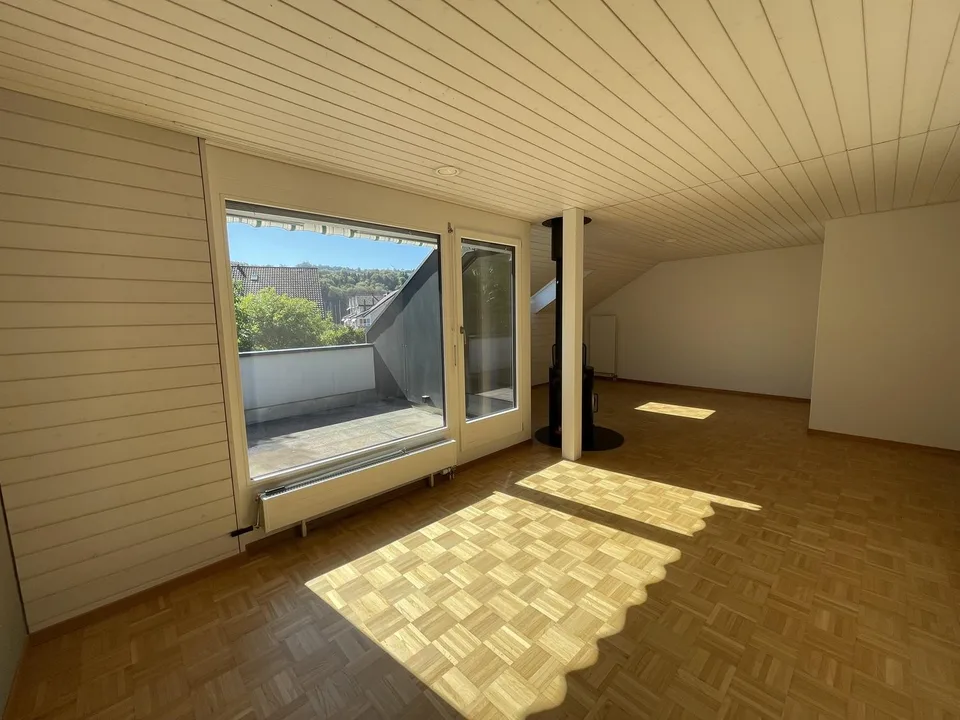 Zu vermieten: Sanierte 3½ Zimmer-Wohnung (2. OG ohne Lift) in Wichtrach!