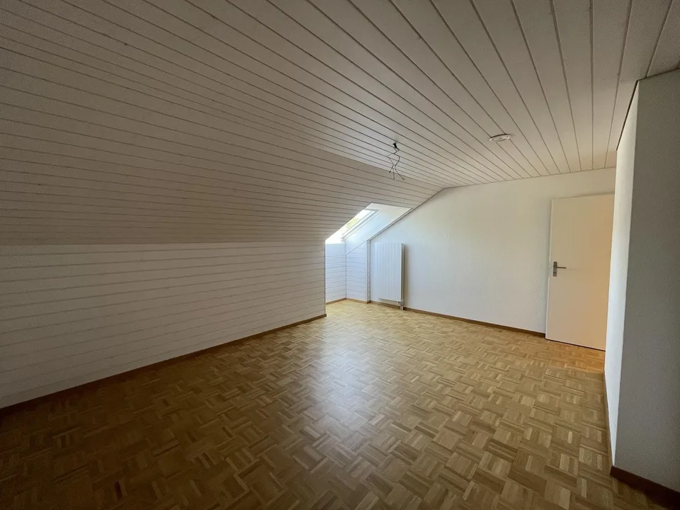 Zu vermieten: Sanierte 3½ Zimmer-Wohnung (2. OG ohne Lift) in Wichtrach!
