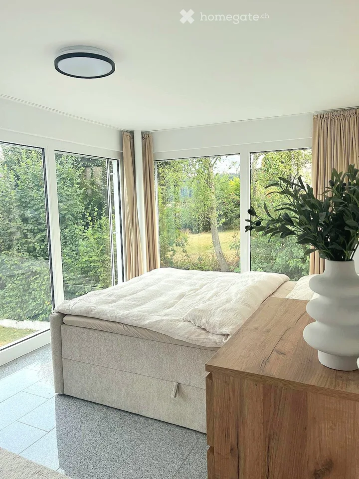 Appartement moderne 3,5 pièces avec terrasse, jardin & vue