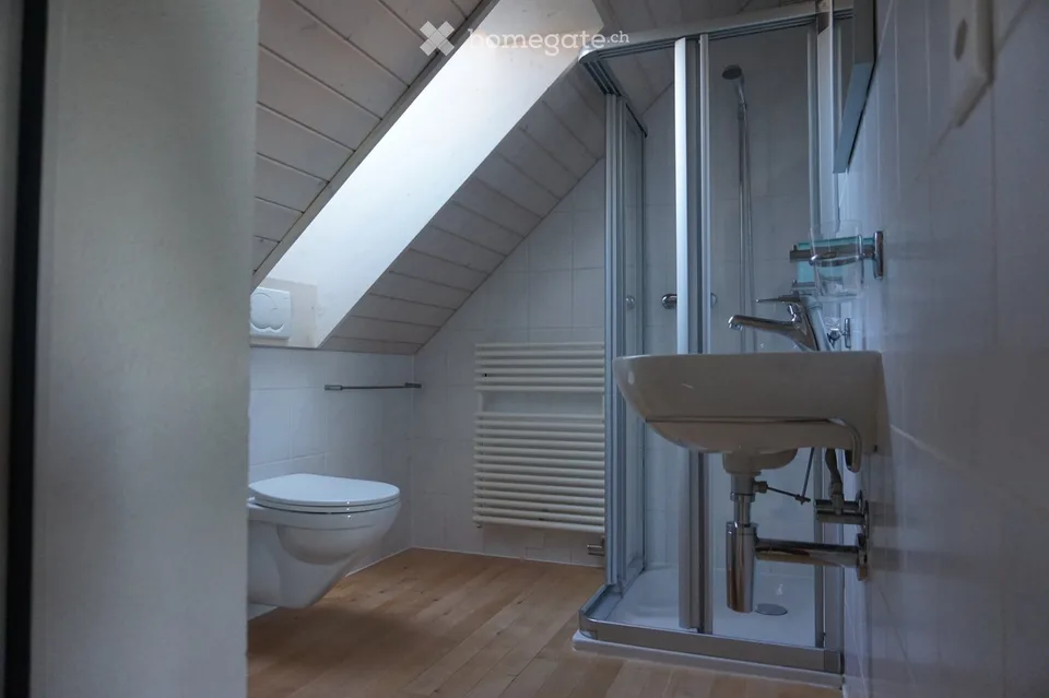 Gemütlicher 5.5-Zimmer-Bauernhausteil in Wermatswil