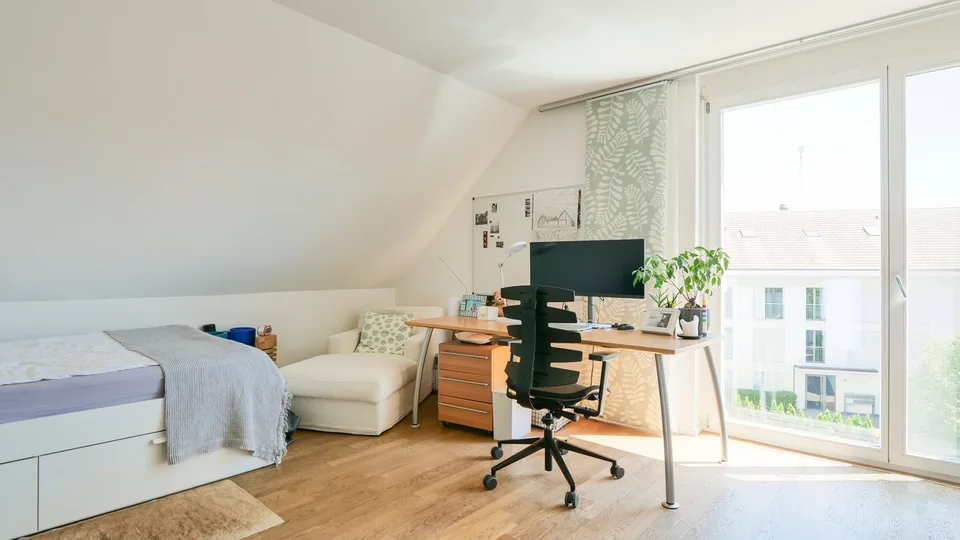 Grosszügige 5.5-Zimmer-Maisonette-Wohnung mit viel Privatsphäre und Wohnkomfort