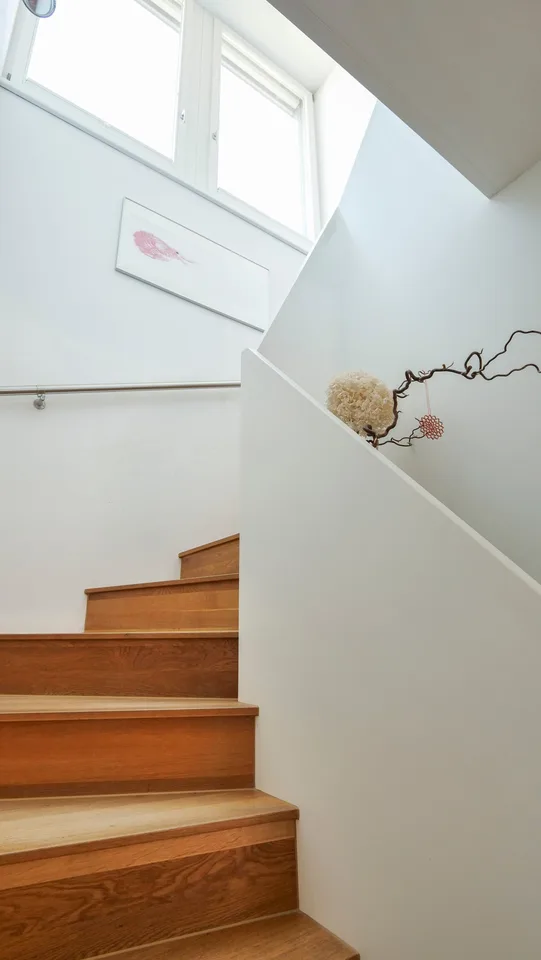 Grosszügige 5.5-Zimmer-Maisonette-Wohnung mit viel Privatsphäre und Wohnkomfort