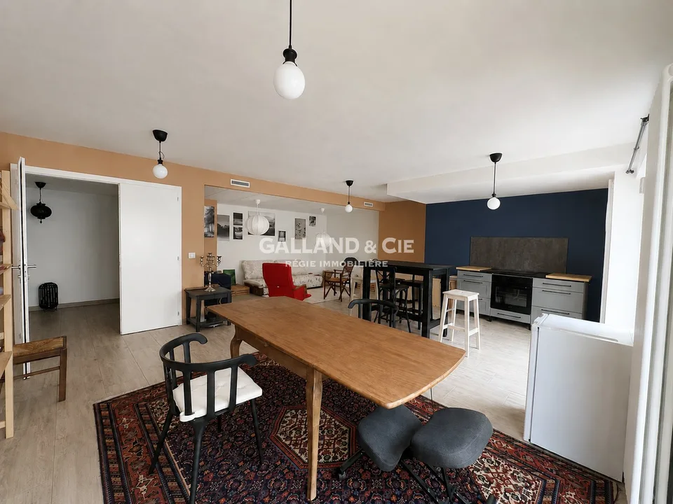 Ampia superficie per professioni mediche o uffici - ~164 m²