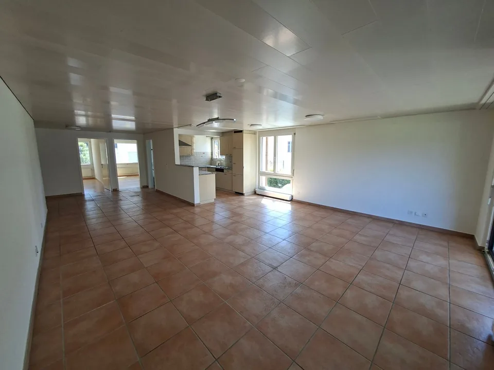 Appartement spacieux 3.5 pièces avec accès direct au lac