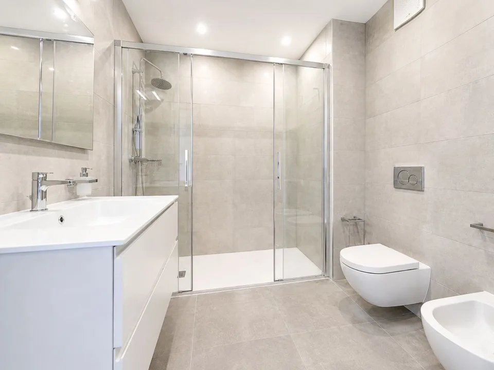 Modern 2.5-room apartment in the heart of Minusio