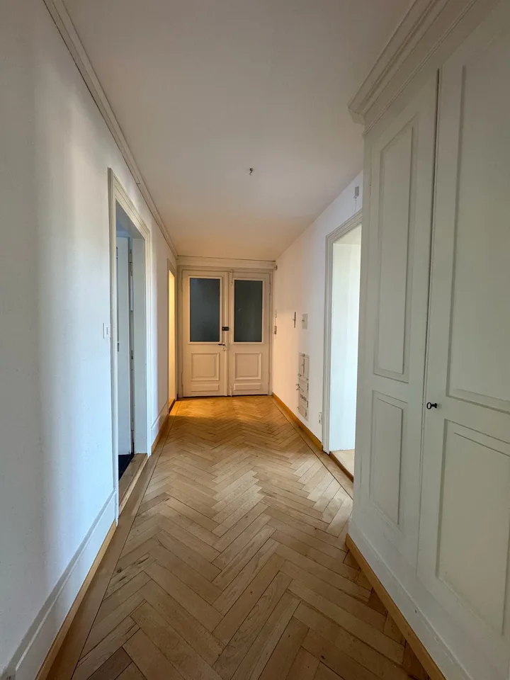 Très beau appartement presque au centre dans un endroit calme