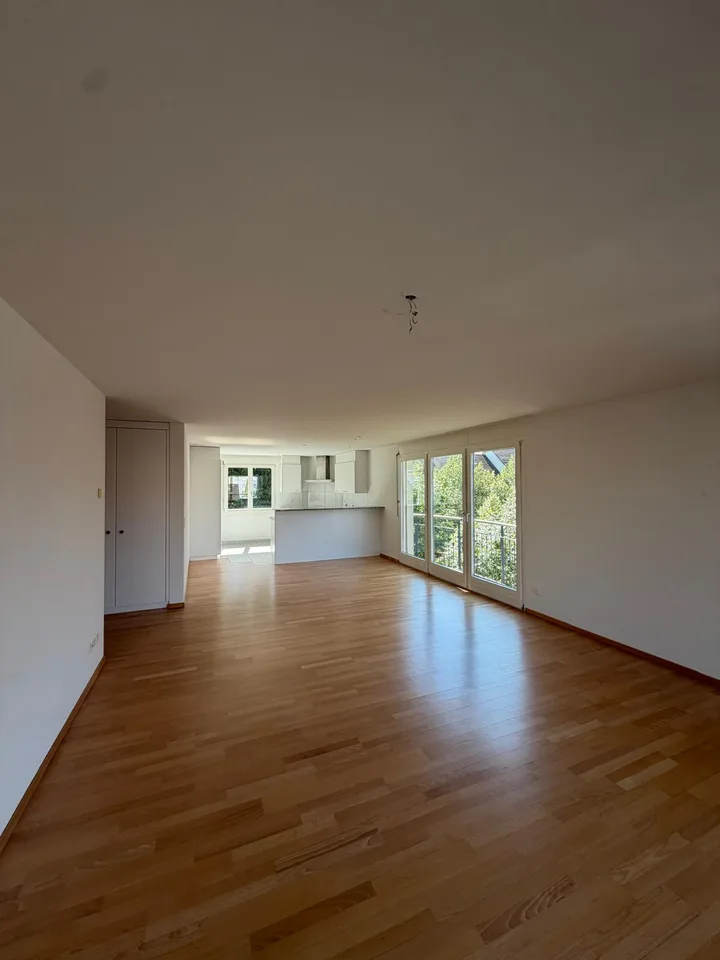 Appartement spacieux 4.5 pièces à louer pour une durée limitée jusqu'au 31.08.2027