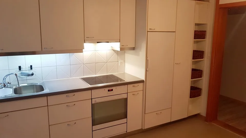 Bright and city-near 3.5-room apartment in Rosshäusern