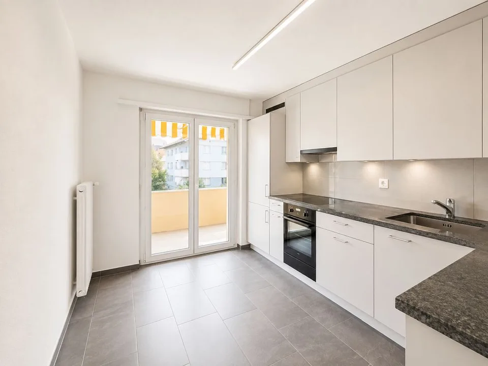 Schöne 4-Zimmerwohnung, 1. Stock rechts