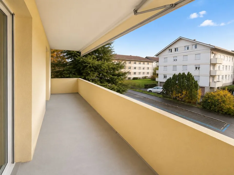 Schöne 4-Zimmerwohnung, 1. Stock rechts