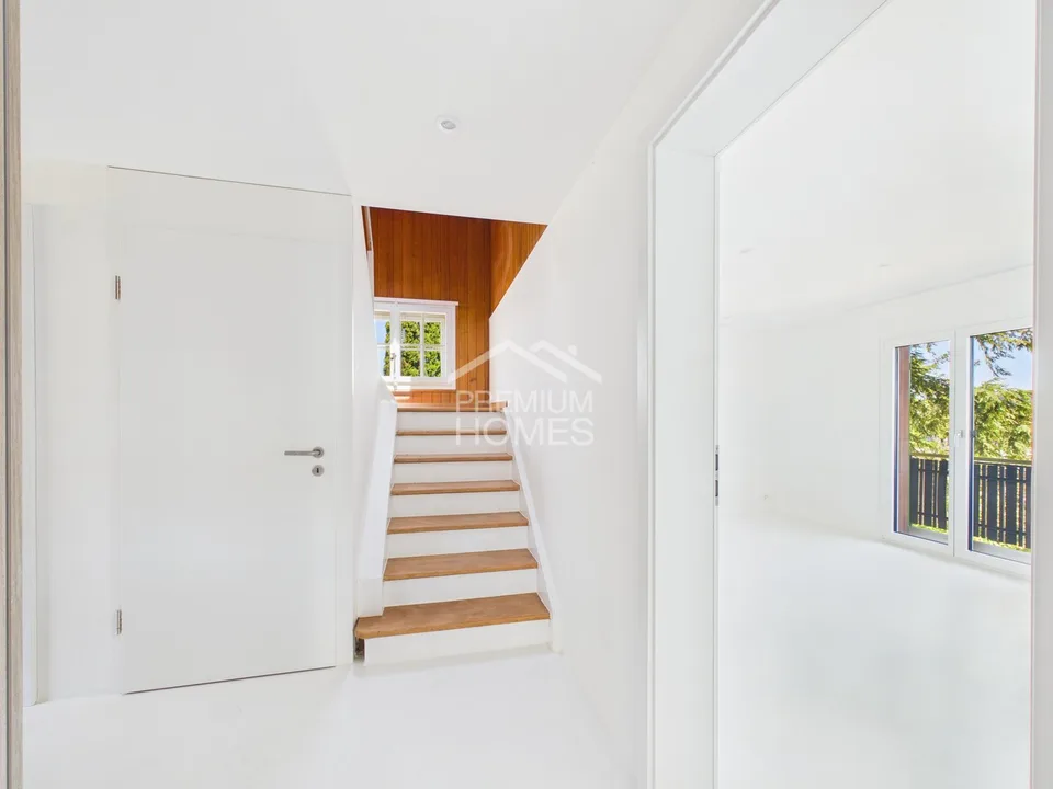 Chalet di charme con un'idillio di giardino da sogno