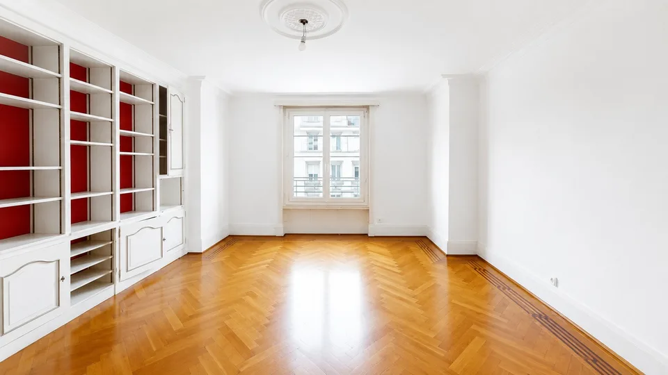Four-room apartment in downtown Lausanne