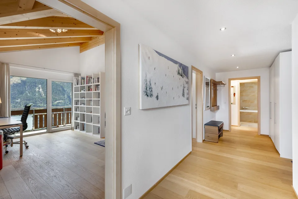5.5 Zimmer Dachwohnung an grandioser Lage in Grächen