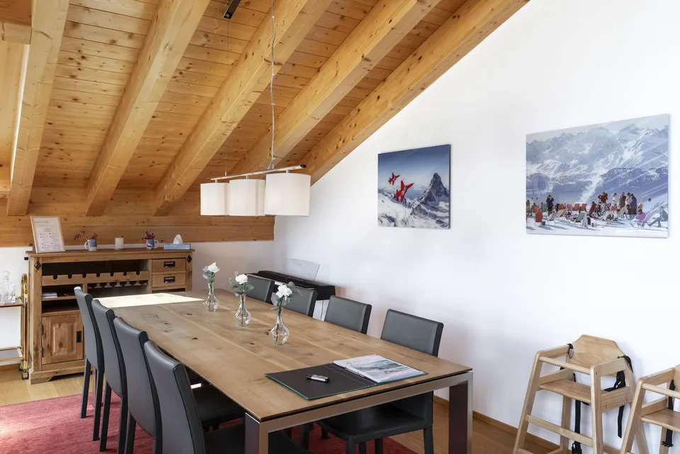 5.5 Zimmer Dachwohnung an grandioser Lage in Grächen