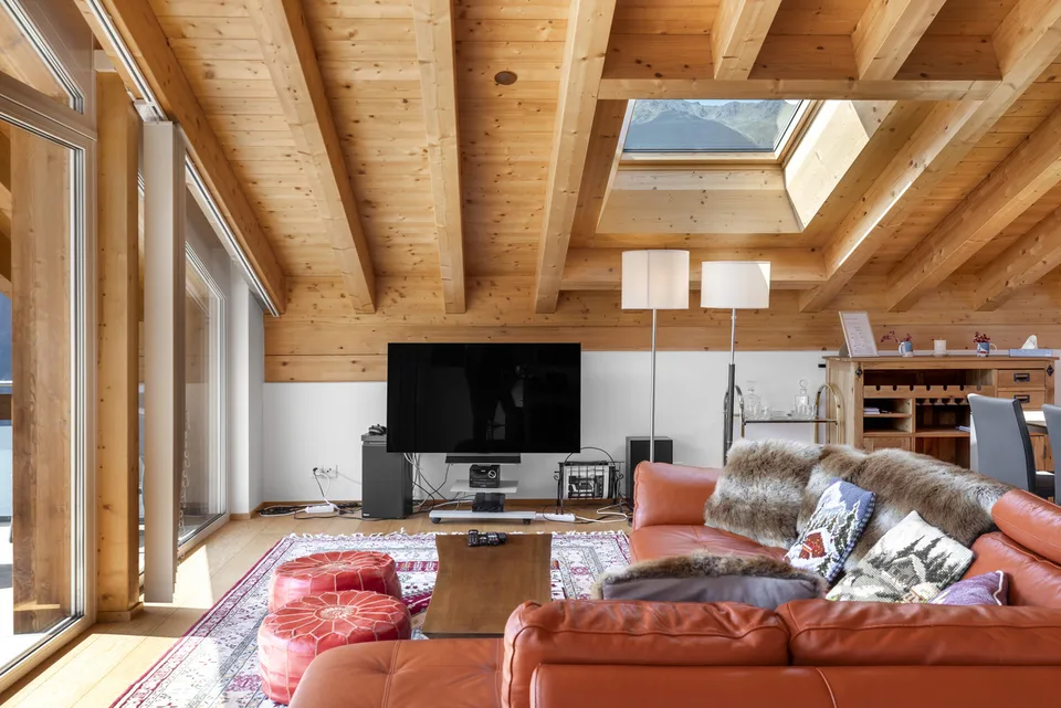 5.5 Zimmer Dachwohnung an grandioser Lage in Grächen