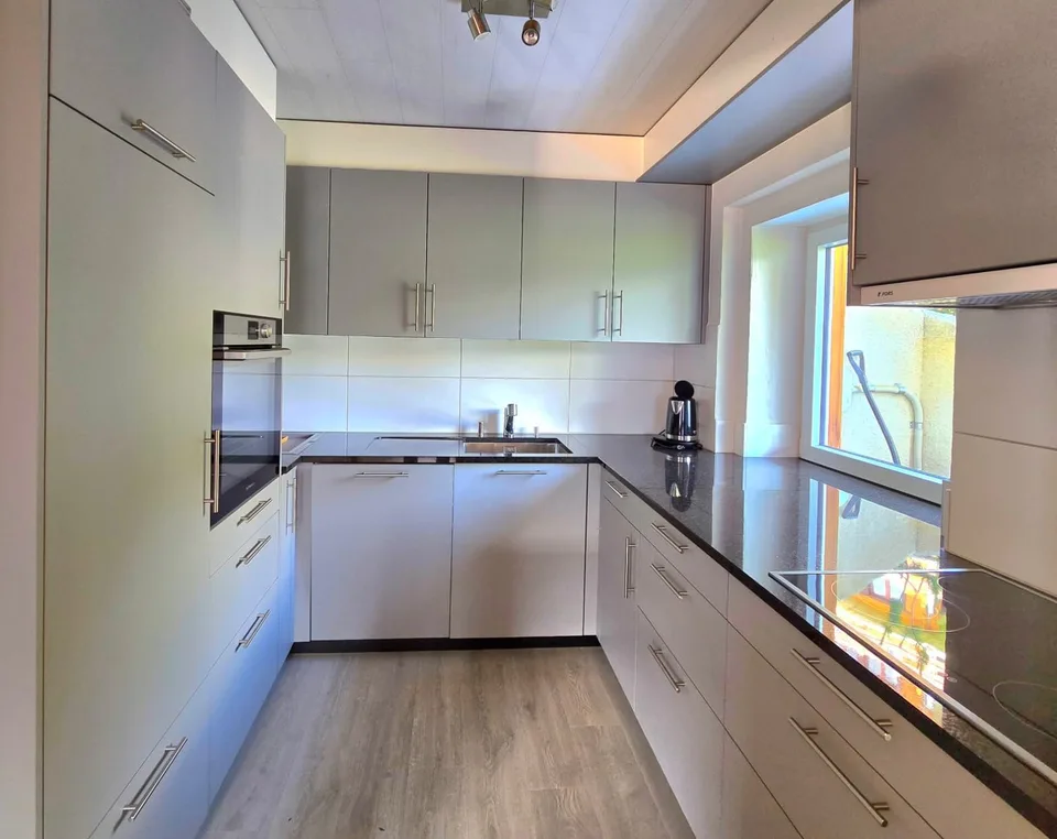 Renovierte Wohnung mit Terrasse, atemberaubender Aussicht und viel Sonne in Eison (St-Martin) Val d’Hérens – Foto 6 von 19