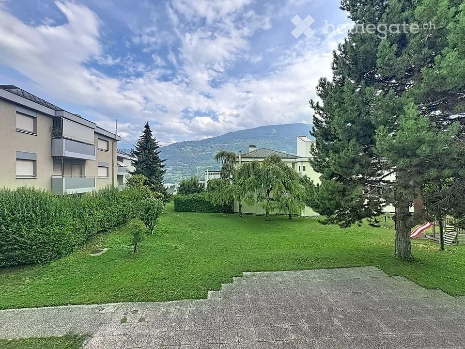 Appartement lumineux de 4.5 pièces à Sion – Accessible et bien situé