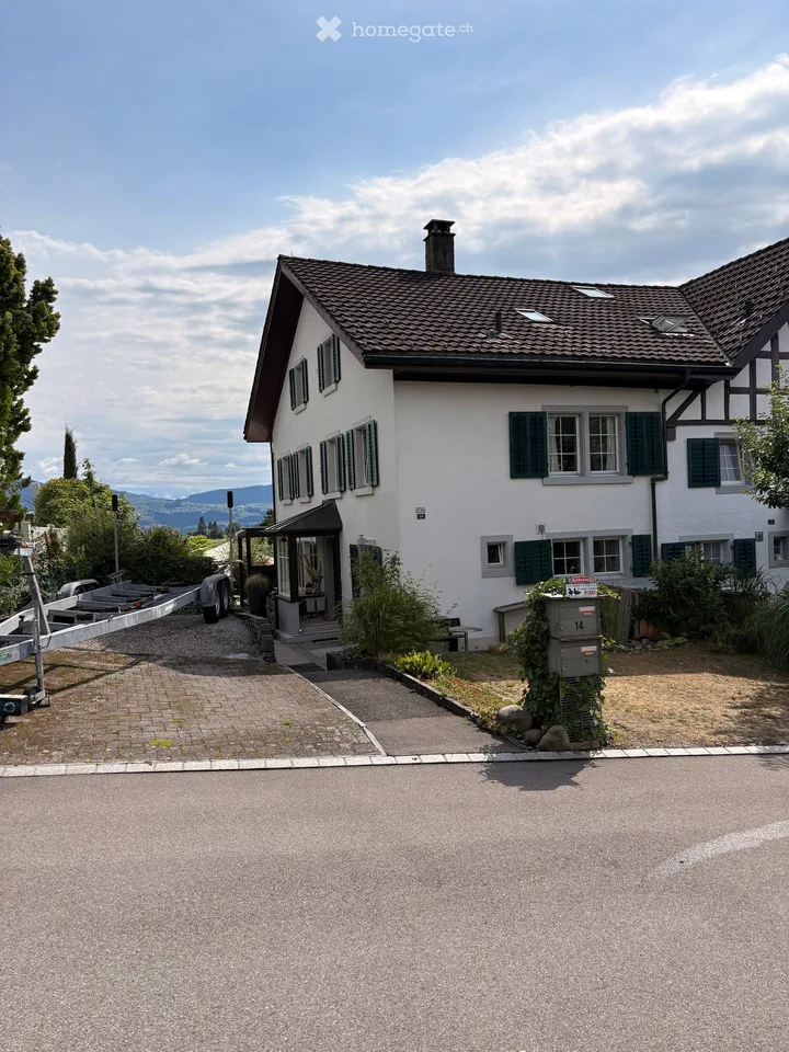 Charmantes Einfamilienhaus an ruhiger Lage in Wolfhausen (angebaut an Riegel-Doppelhaus)