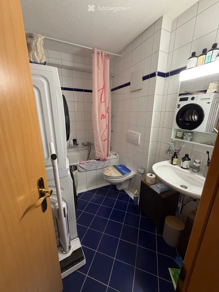 Vier-Zimmer-Wohnung