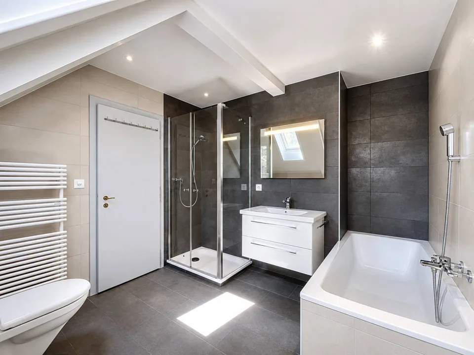 Exceptional family property, in the heart of a Lausanne green setting