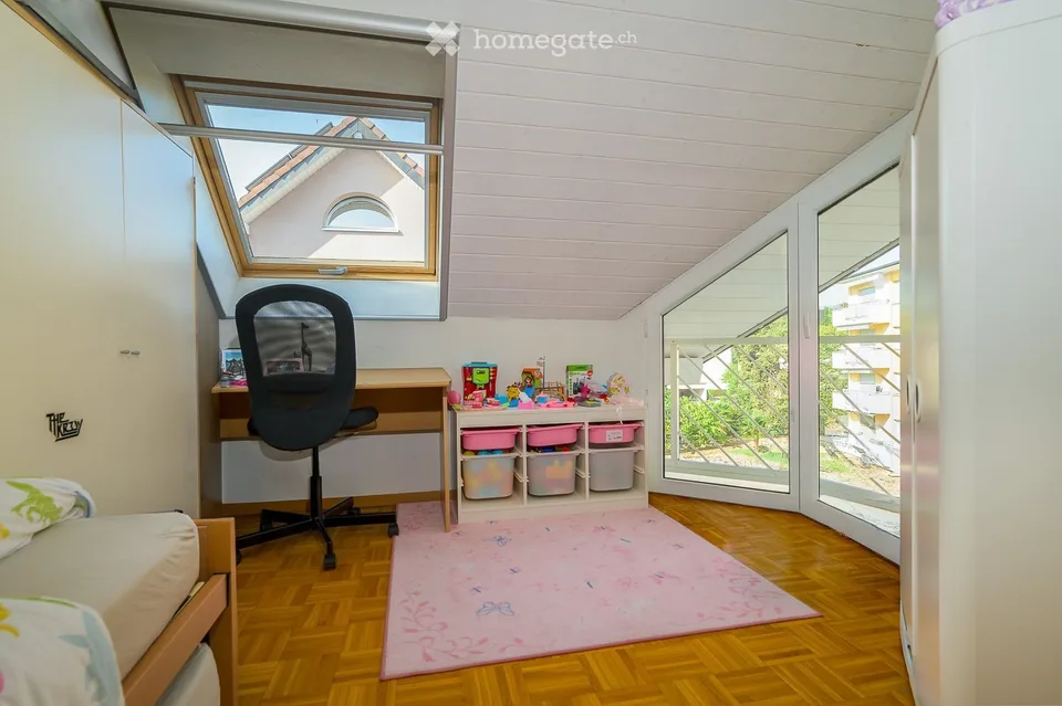 Attique familial de 5.5 pièces en triplex - directement du propriétaire