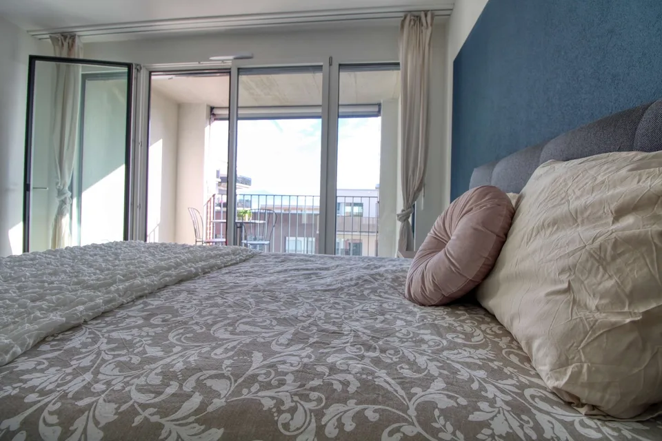Appartement vivant spacieux à Crissier avec balcon privé