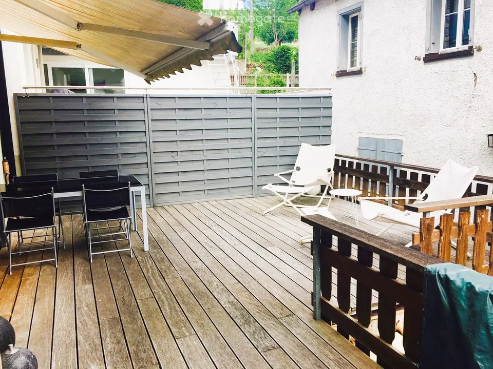 Charmantes 5-Zimmer-Reihenhaus mit Dachterrasse und Doppelgarage in Wilchingen – Foto 11 von 14