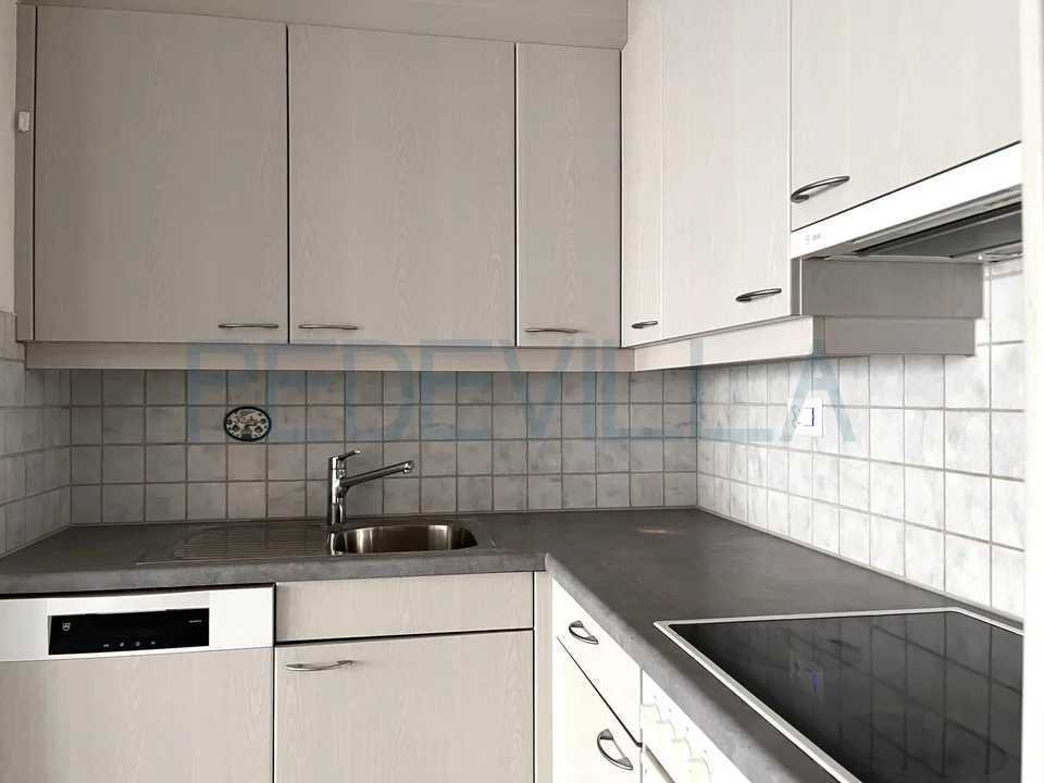 Charmant appartement de 2.5 pièces, situé au 1er étage