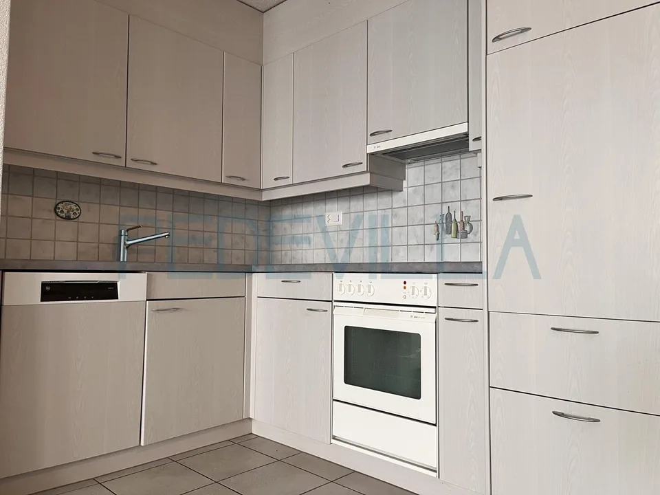 Charmant appartement de 2.5 pièces, situé au 1er étage