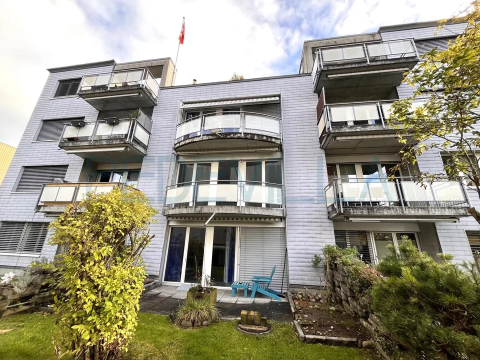 Charmant appartement de 2.5 pièces, situé au 1er étage
